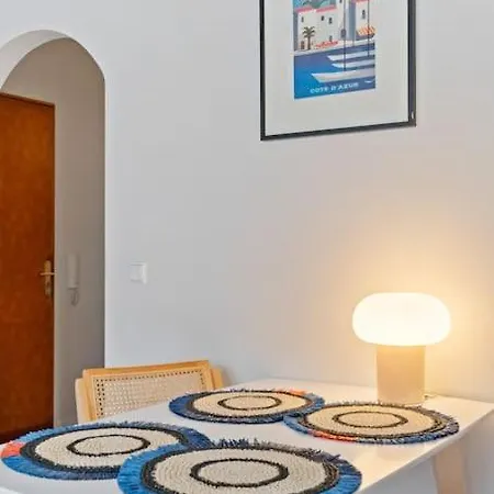 Contemporain 1br Retro Chic Quartier Bonnevoie