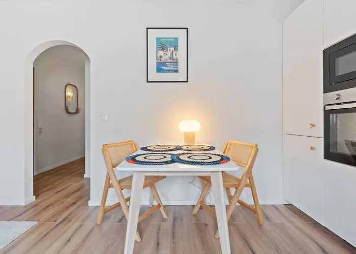 Contemporain 1br Retro Chic Quartier Bonnevoie Daire