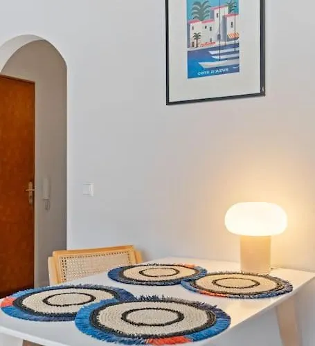 Contemporain 1br Retro Chic Quartier Bonnevoie